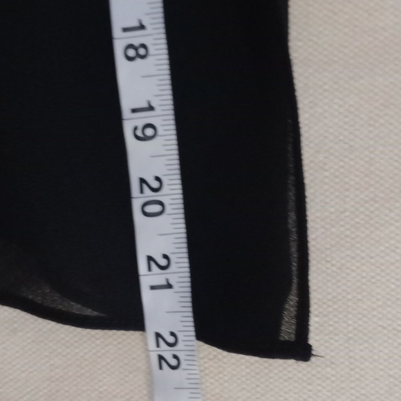 JS signature collection wide leg dress pants with slits and bling buckle  4 - Picture 8 of 10